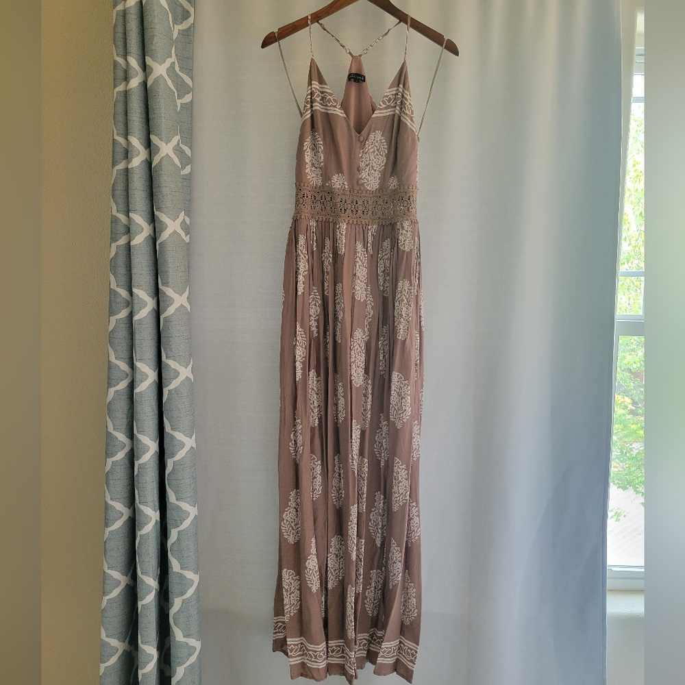 Brown Maxi Dress With Lace Accent And Slit